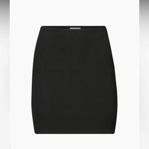 ARITZIA SUNDAY BEST - Nora Skirt